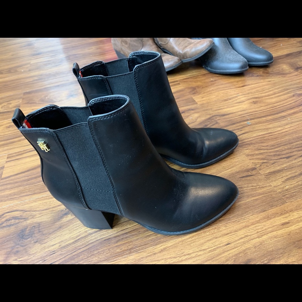 Tommy Hilfiger boots